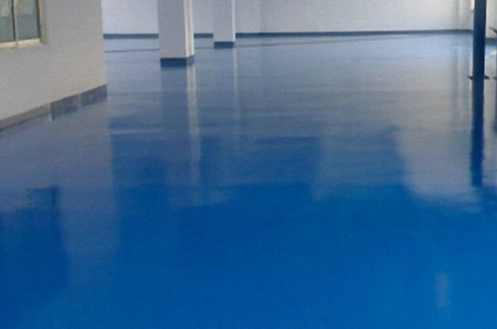 環(huán)氧自流平地坪漆的特點(diǎn)及施工要注意什么？