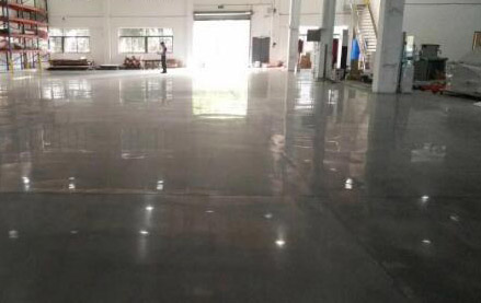 水泥地面固化拋光是什么？固化拋光有哪些好處？