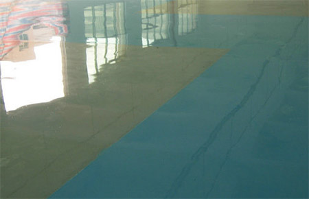 環(huán)氧地坪漆滾涂有什么缺點？底漆使用量受什么影響？